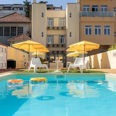 731 Costa Cabral Metro Apartamento